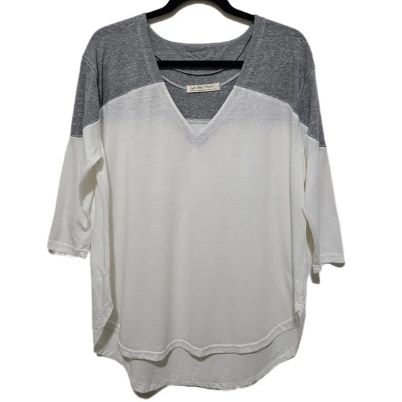 WE THE FREE Oversized Raglan Sleeve Tee V-Neck Gray White Size Extra Small - Picture 1 of 10